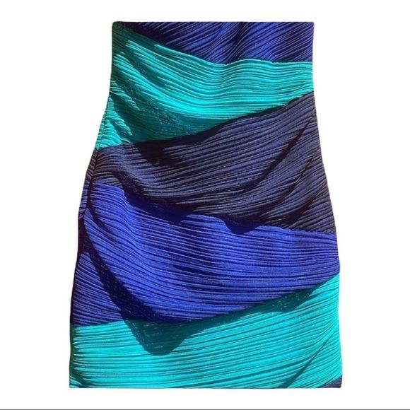 SzXS BCBG Maxazria Dress - Picture 3 of 5